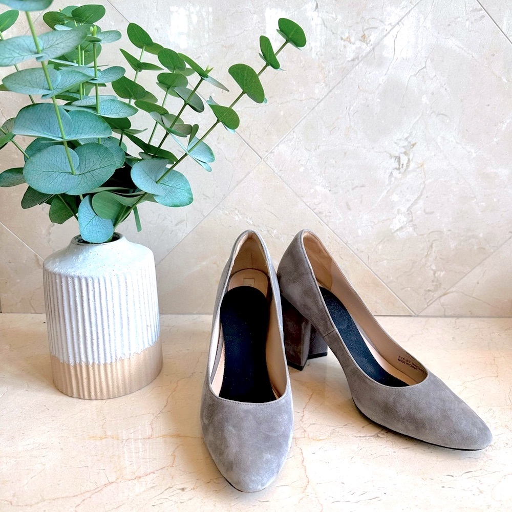 Cole Haan suede Grey pumps